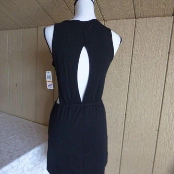 Material Girl Activewear - Picture 6 of 6